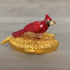 Estee Lauder Cardinal Hinged Box